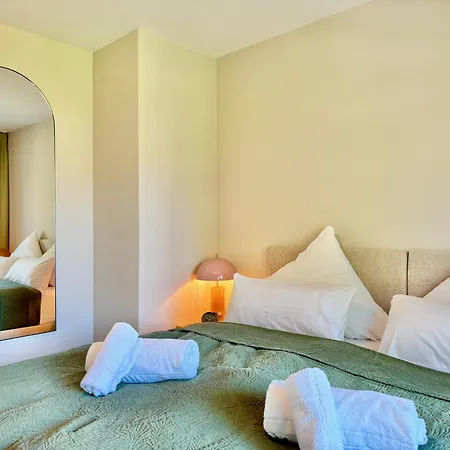 Snug 8 - Ruhige Toplage Seeblick Design-wohnung I 3-zimmer I Zentral Tutzing