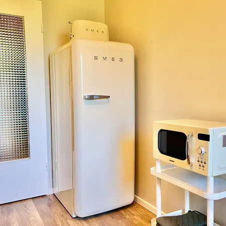 Snug 8 - Ruhige Toplage Seeblick Design-wohnung I 3-zimmer I Zentral Tutzing